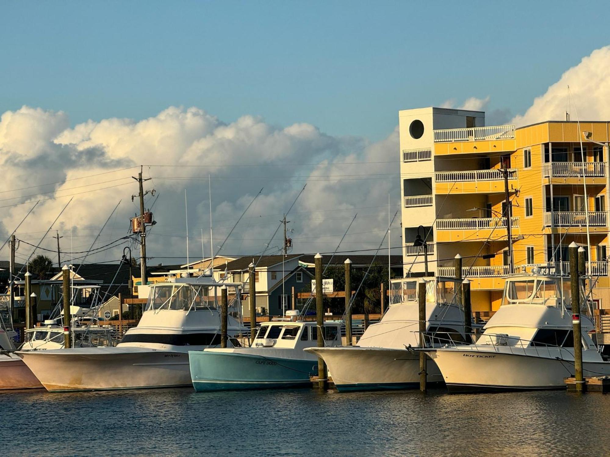 Staybridge Suites Wilmington East By Ihg Exterior foto